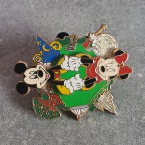 Mickey and Minnie Disney Pin